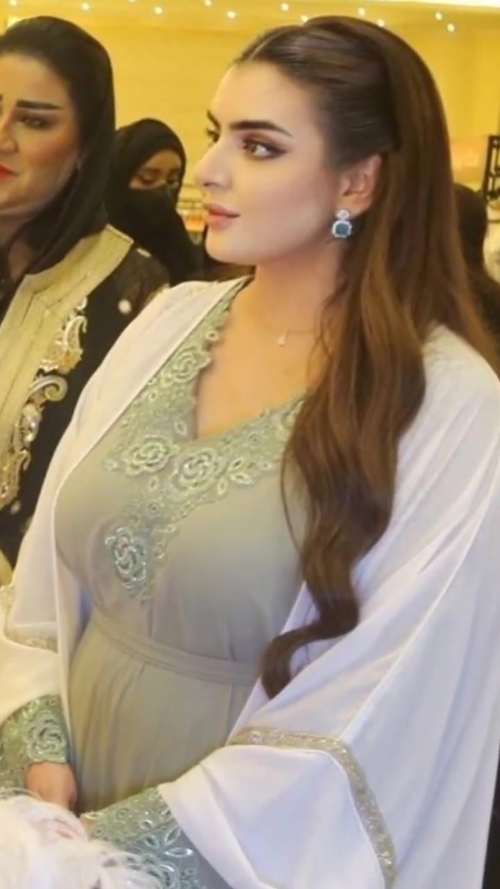 Beautiful woman in the world(dubai princess )