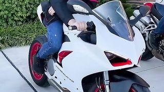 Which Motorcycle are YOU Choosing!????????