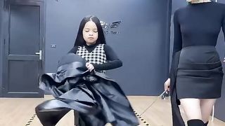 Instructions for an impressive runway with a jacket