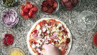 "Elevate Your Pizza Game: Expert Tips and Mouthwatering Recipes"