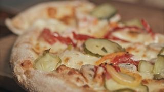 "Unveiling Pizza Magic: Insider Tips and Mouthwatering Recipes"