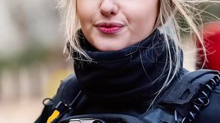 Arrest me please???? Beautiful Policewoman