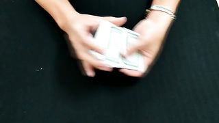 DO A GREAT MAGIC CARD TRICK
