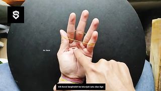 Trik Karet Berpindah Ke Jari Telunjuk - Sehari jago sulap Easy