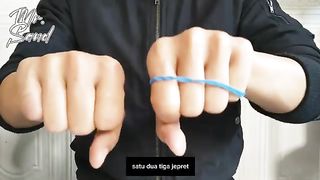 Trik Cara Sulap Karet Pindah Tangan - Sehari jago sulap Easy Rubber Band Magic Trick With