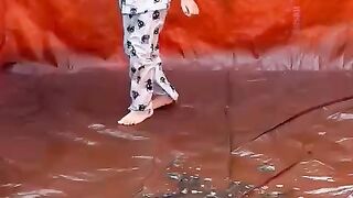 Ajarkan anak kita se dini mungkin ke dunia bisnis, Dengan harapan kelak besar nanti mereka siap menghadapi dunia