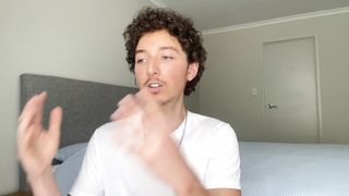 8 BEST Green Flags In Girls .. You MUST Ask These Girls Out