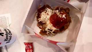 NEW CHIZZA CHICKEN PIZZA AT KFC REVIEW!!!