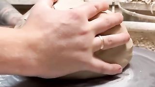 Горшок с  рисунком был  бесподобный