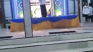 Si kakak lomba afalan doa