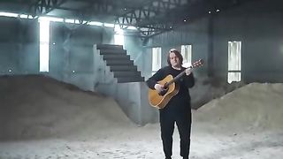 Lewis Capaldi - Wish You The Best (Acoustic) MV