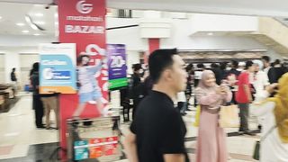 Wow!! This Event Full of People and Cosplayer!!!
