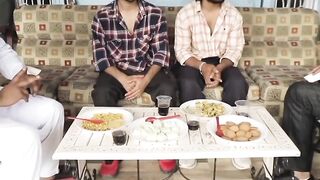 Nashta halka pad raha hai