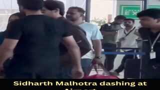 Sidharth Malhotra dashing at Airport #sidharthmalhotra #short #shorts #trending #viral #bollywood #viralshorts