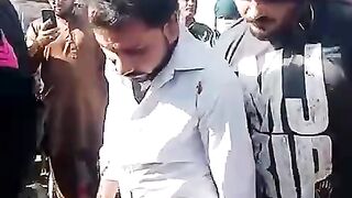 اج پولیس نے چوروں کو پکڑ لیا