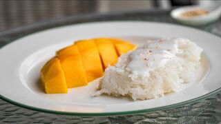 Thai Mango Sticky Rice - Thai Vegan Steamed Dessert