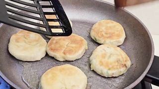 MARTABAK TELUR ORAK-ARIK _ _ GARING DAN GURIH _ _ TIDAK BOROS MINYAK.
