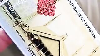 Bismillah karan 10000 wala note available