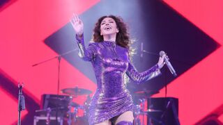 Myriam Fares Tukoh Taka (Live Performance)