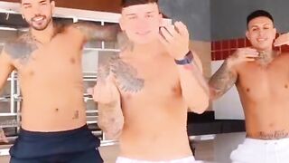 Essa Dancinha,Sem Comentários!!