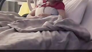 4yrs old girl singing praises to GOD