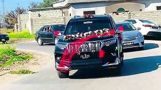 Wedding car coming