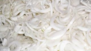 Topping Burgernya Luarbiasa