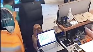 У курьера в сумке вор