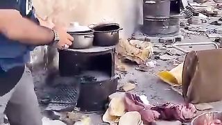 آٹے کا برتن بھی خون سے بھرا ہوا ہے