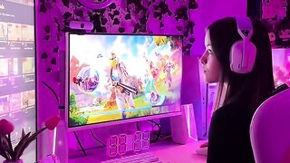 Gaming girl
