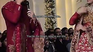 Bridal look in red dress