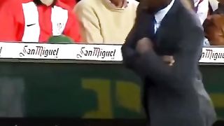 Amazing Football Managers Skills (Part 2) #football #manager #skills #fyp #foryou