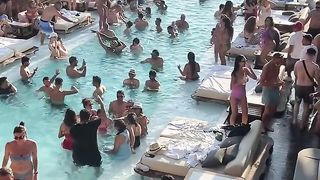 Beach party ????