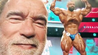 Hadi Choopan Posing Arnold Classic ????