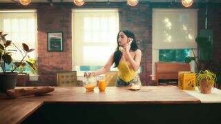 SOFTLY (Official Music Video) KARAN AUJLA _ IKKY _ LATEST PUNJABI SONGS 2023.