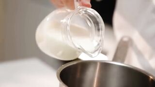 Schokoladenkuchen in 5 Minuten ohne Ofen, Mehl oder Gelatine.
