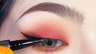 Easy way to apply eyeliner| Makeup Tutorial
