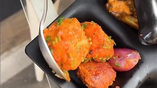 Aapko konsa platter pasand hai???? #indianstreetfood #streetfood #northindianfood #indianfood