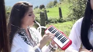 Trio Mandili in Romania - Leliţă Săftiţă!