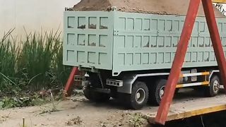 RC dump trucks