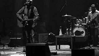 Kisah Tak Berujung - Glen Fredly (Live Konser)