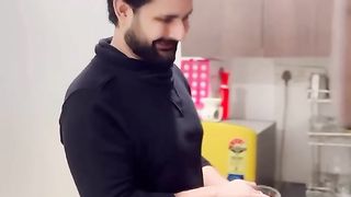 Mai to devrani laane ki baat kar ri thi, ye to apne jugaad mei lag gaya????
