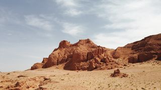 "Sands of Serenity: Journeying Through the Desert Wilderness"