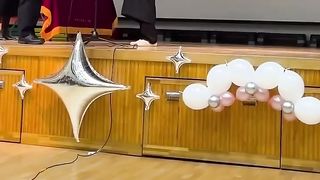 هەر بە ڕاست چۆن وای کرد ؟ ????