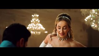 Bella song