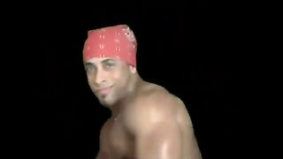 My brother dances tango.