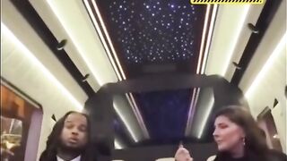 Kalash et son manager en grande discussion