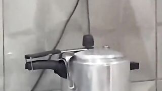 Explodiu