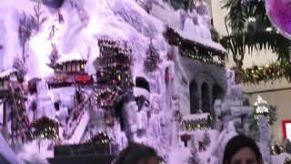 Beautiful Christmas décor in the Mall