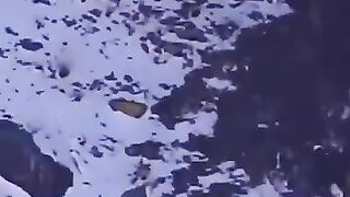 barf ka jabal enjoy wadiyan karte